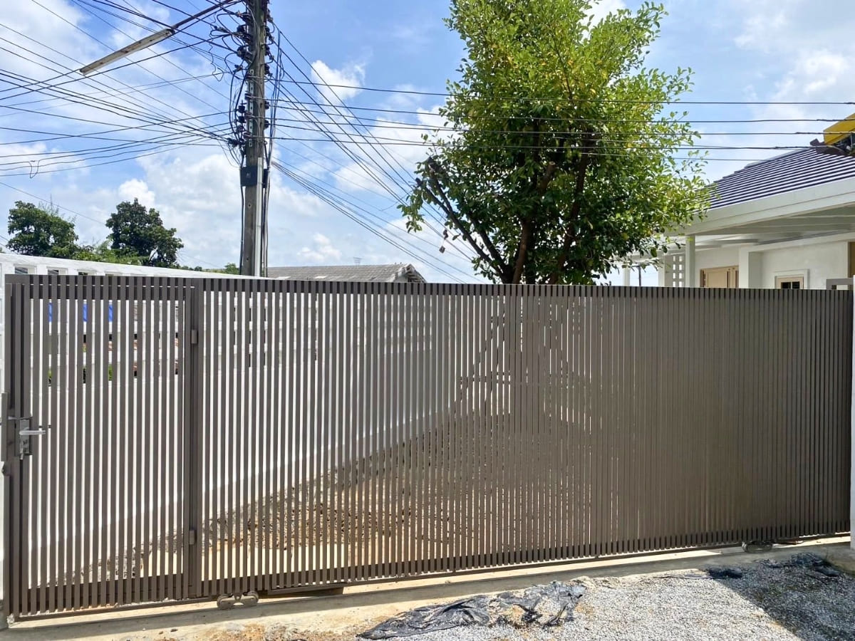 TOP 20+ mẫu cửa cổng lùa 1 cánh trượt ngang đẹp nhất 2025 22 Cổng lùa 1 cánh tiện lợi khi sử dụng