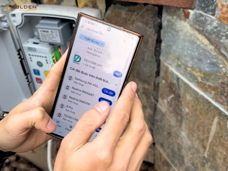 Cài đặt app Devzone Life
