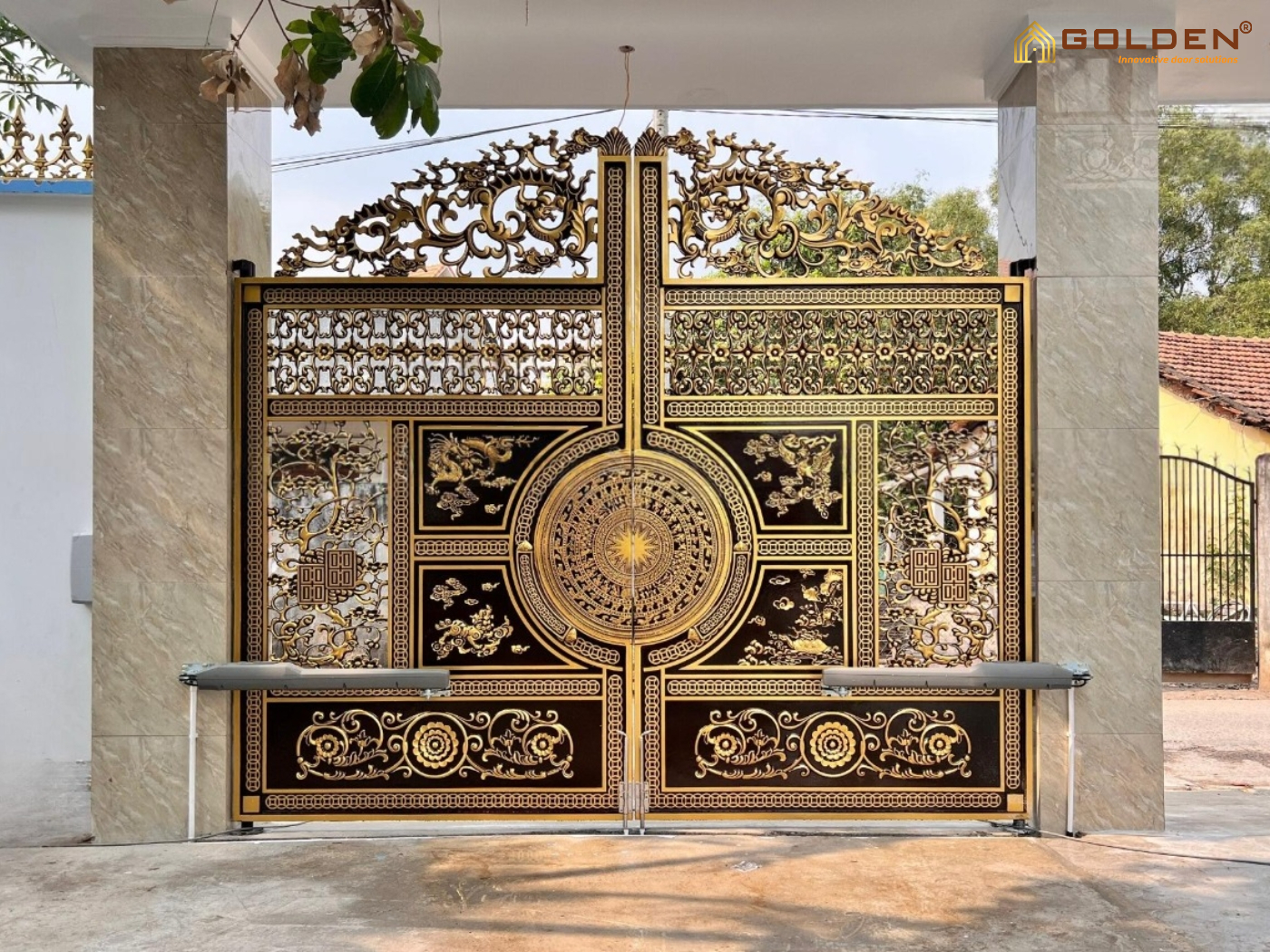 Lắp đặt động cơ cổng cánh tay đòn