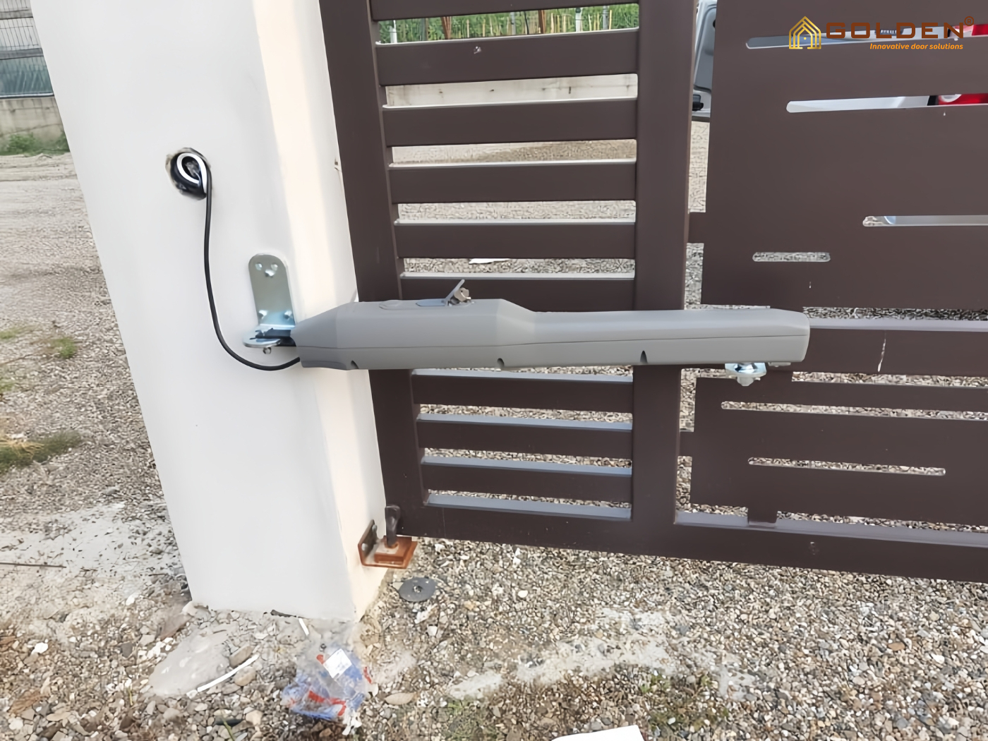 Motor tay đòn lắp cho cổng mở 2 cánh