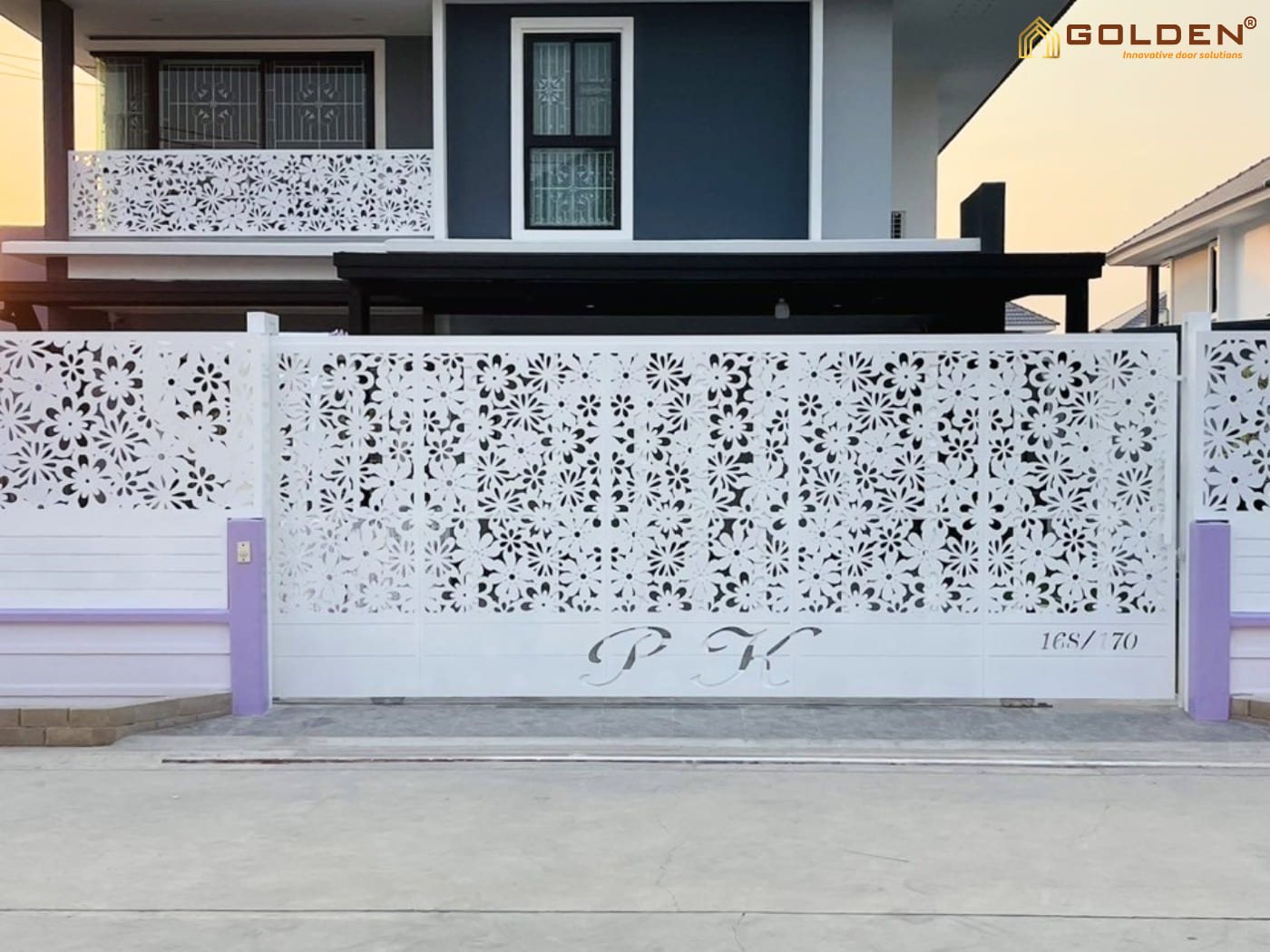 Cửa cổng sắt lùa CNC họa tiết hoa lá