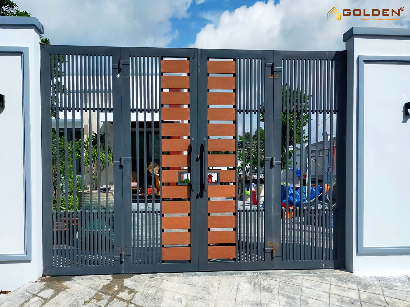 Hình ảnh cửa cổng sắt hộp nhà cấp 4