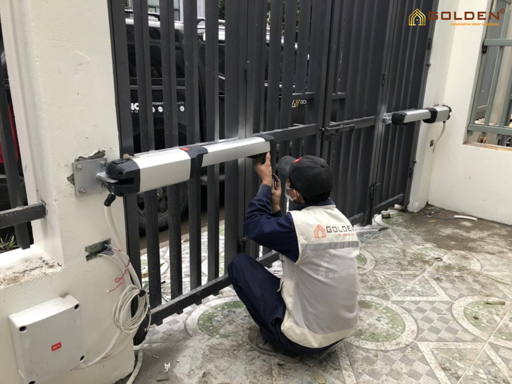 Lắp bộ cửa cổng tay đòn BFT
