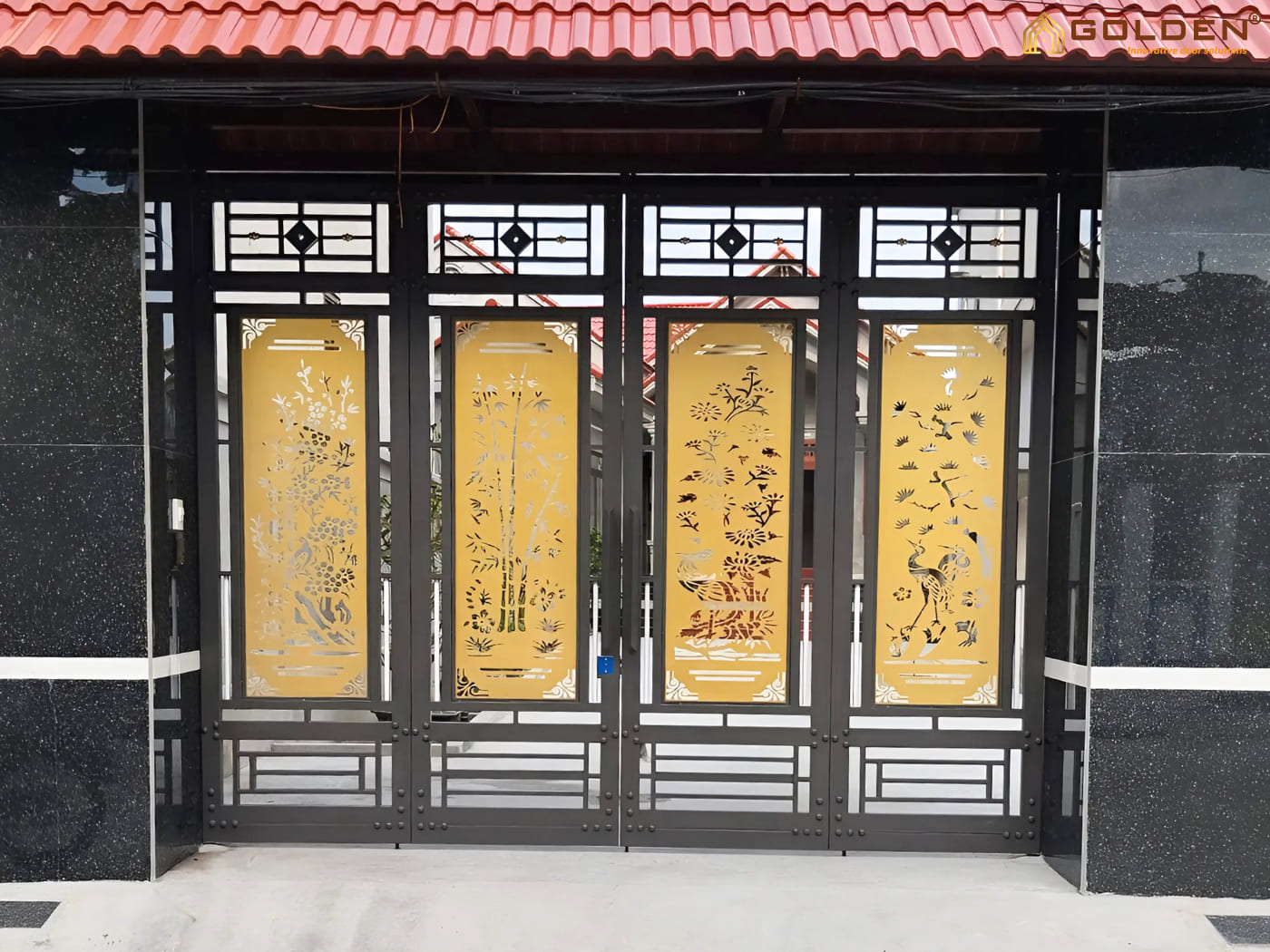 Mẫu cửa cổng 4 cánh CNC mang ý nghĩa phong thủy tích cực