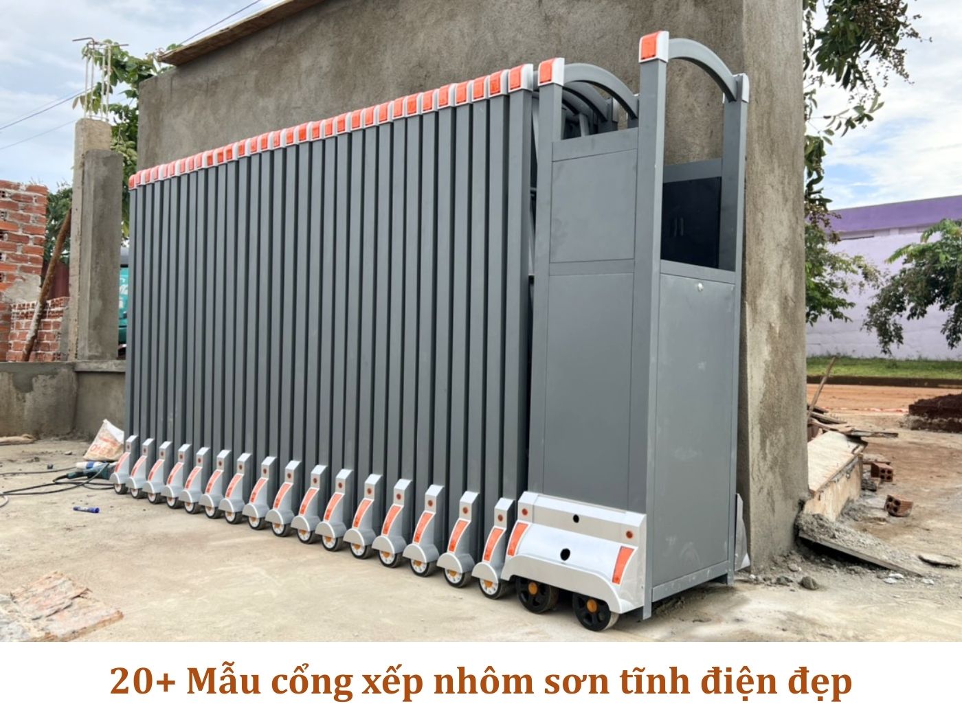 20+ Mẫu cổng xếp nhôm sơn tĩnh điện đẹp, hiện đại