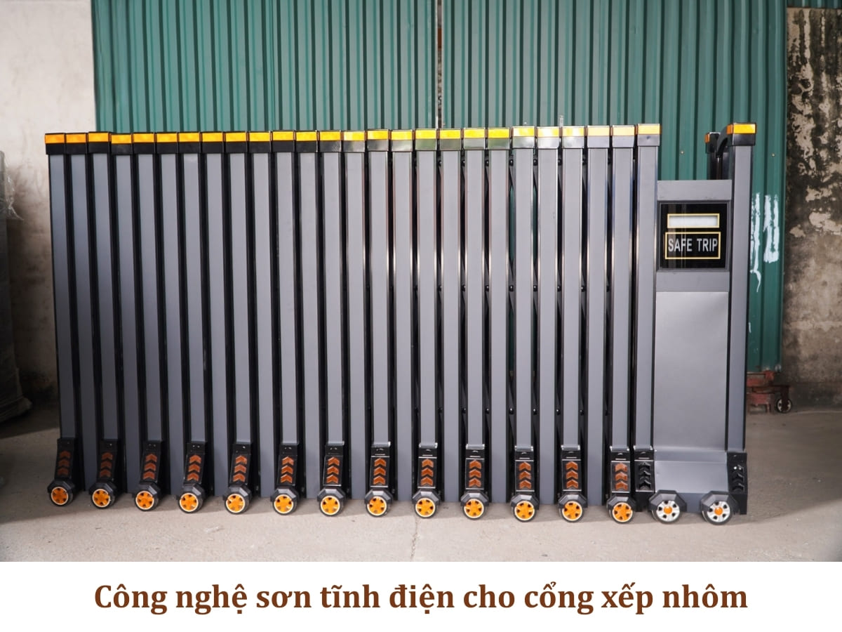 Công nghệ sơn tĩnh điện cổng xếp nhôm là gì?