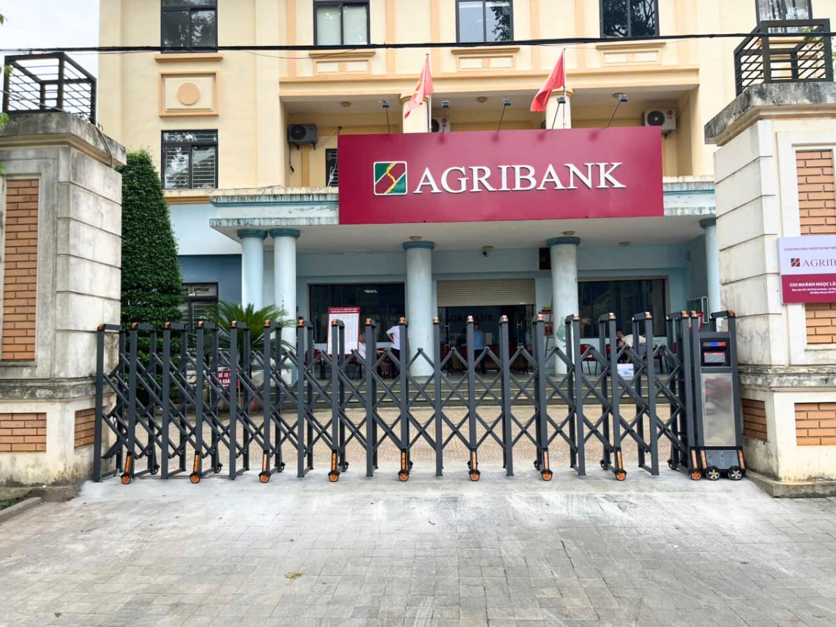 Công nghệ sơn tĩnh điện cổng xếp nhôm là gì? 1 công nghệ sơn tĩnh điện cổng xếp nhôm