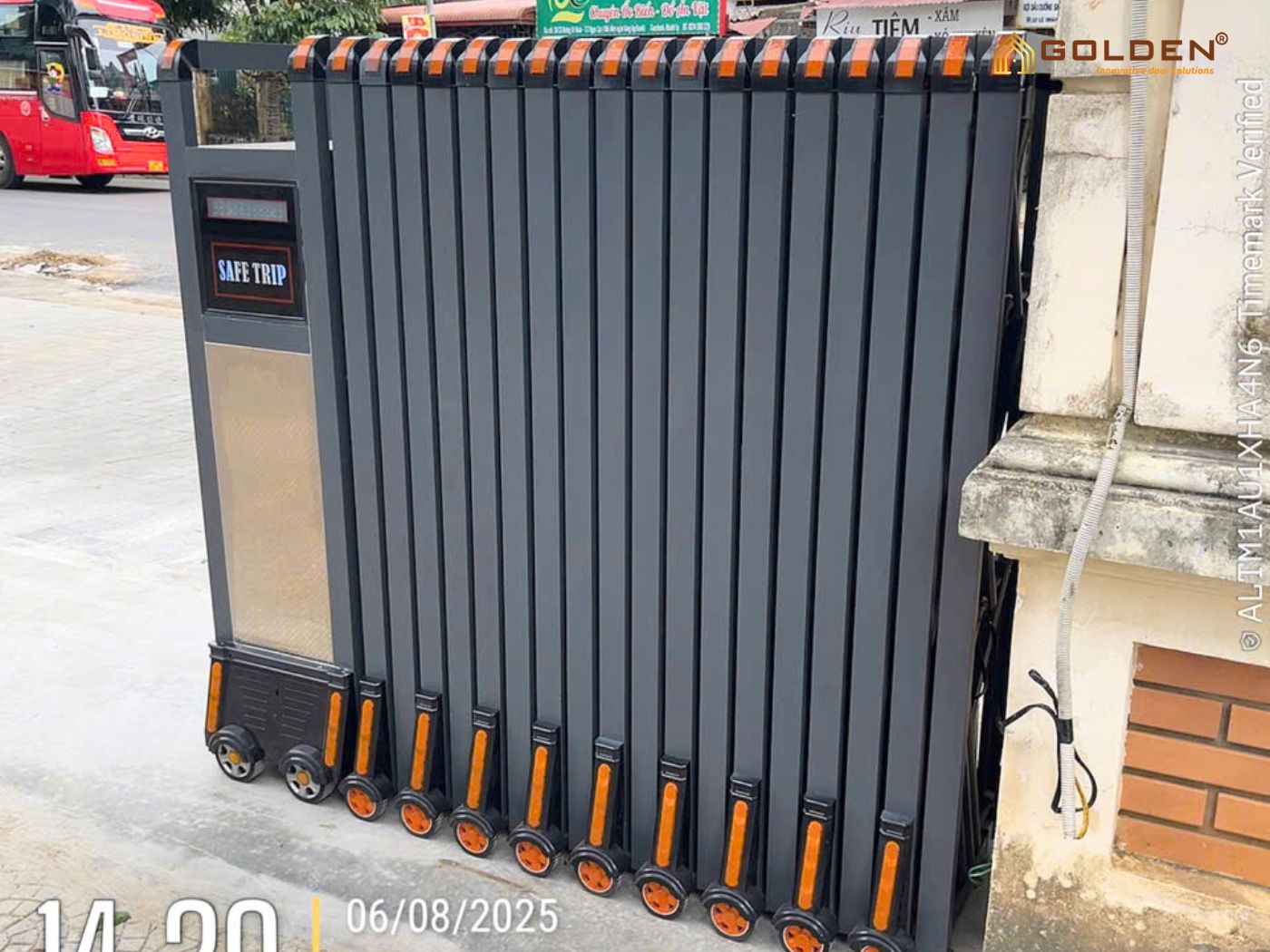 lỗi cổng xếp nhôm thường gặp