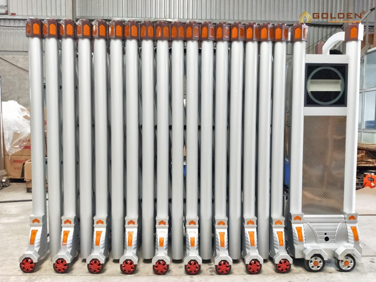 Cổng xếp nhôm