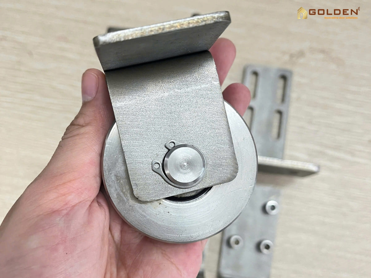 Cơ cấu cổng lùa xếp lớp Tele