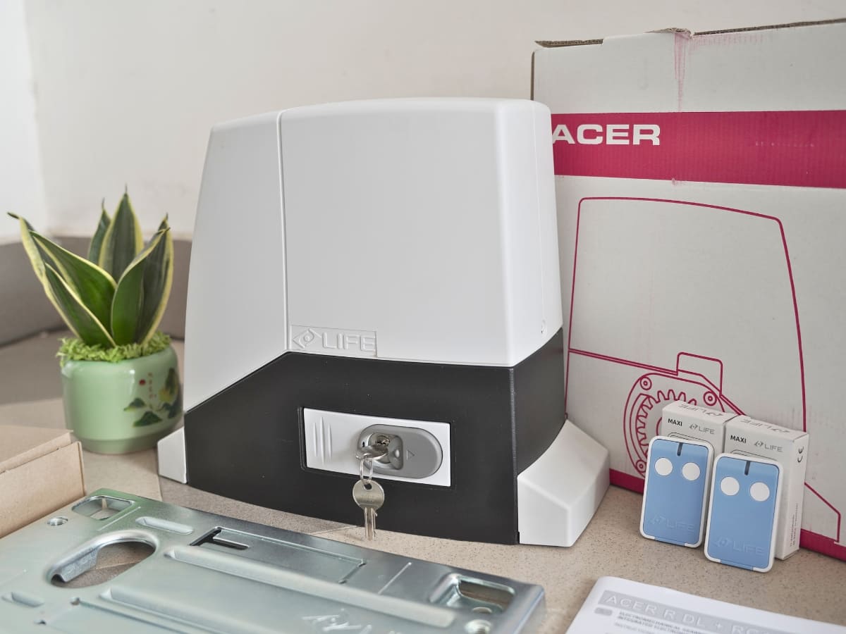 Chìa khóa cơ mở cổng tự động