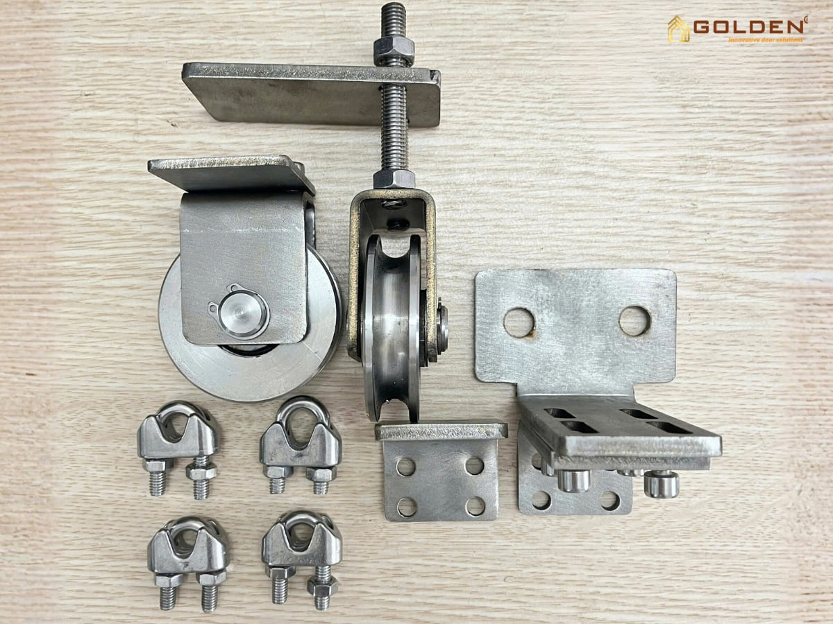 Cơ cấu cổng lùa xếp lớp Tele