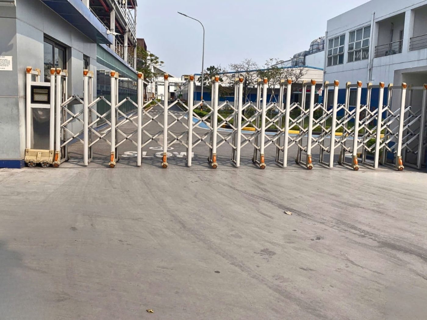 Mẫu cổng nhà xưởng