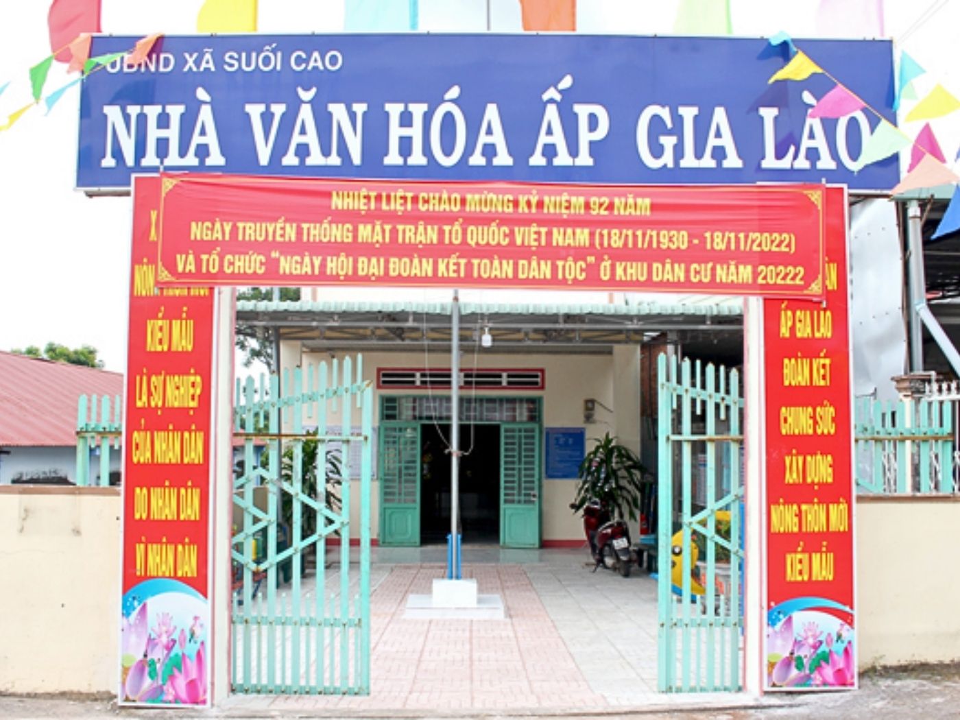 Mẫu cổng nhà văn hóa