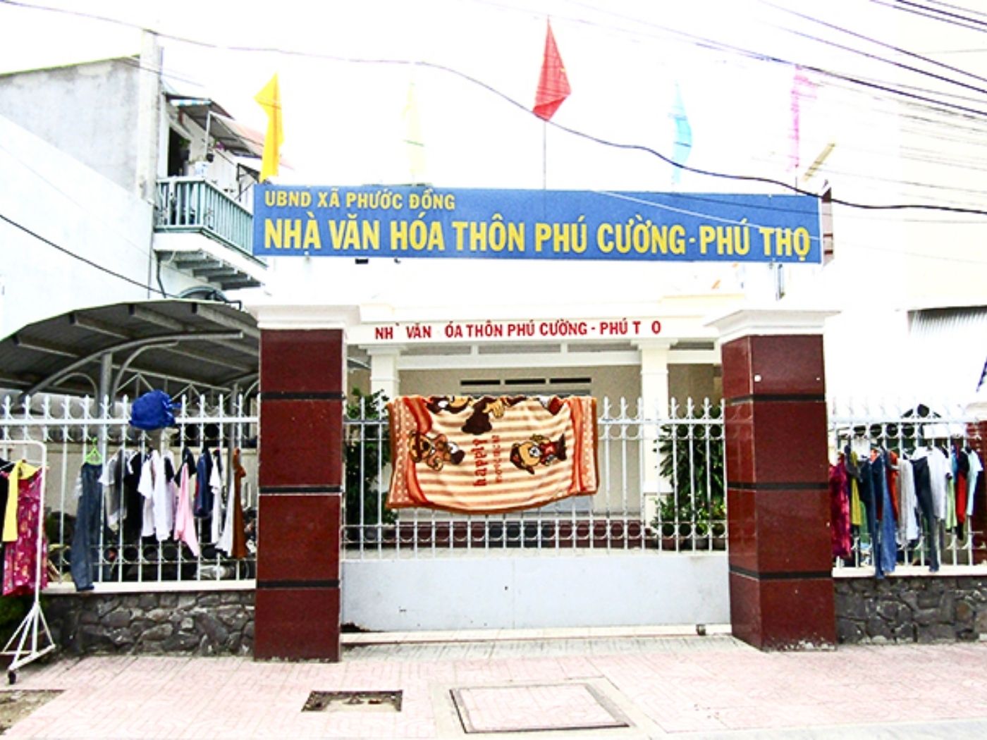 Mẫu cổng nhà văn hóa