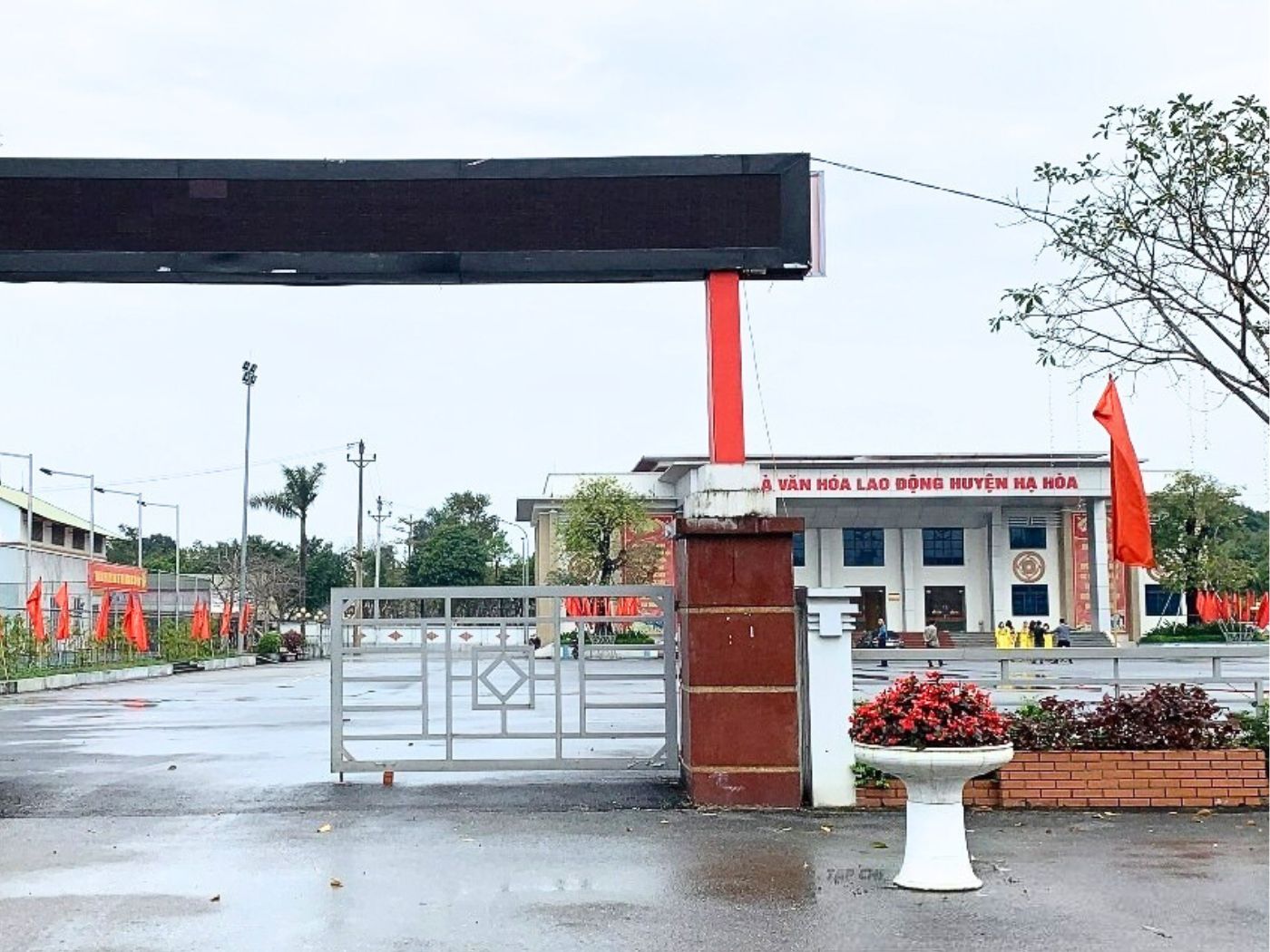 Mẫu cổng nhà văn hóa