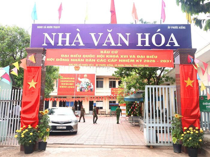 Mẫu cổng nhà văn hóa