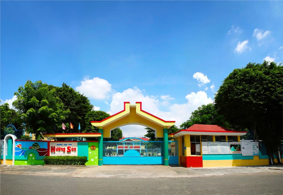 Cổng trường đẹp