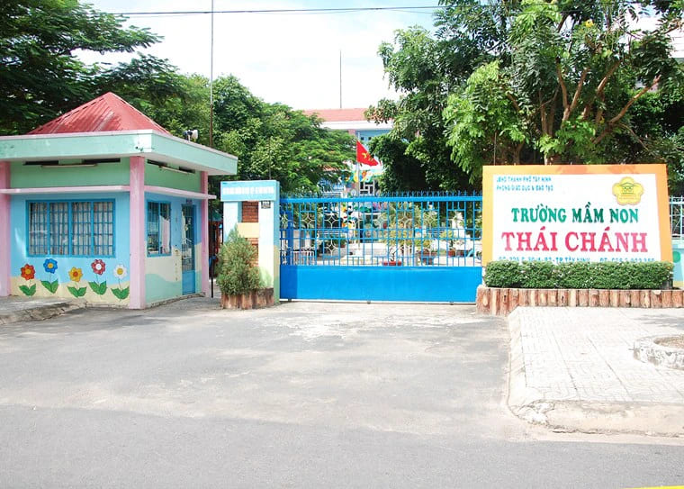 Cổng trường đẹp