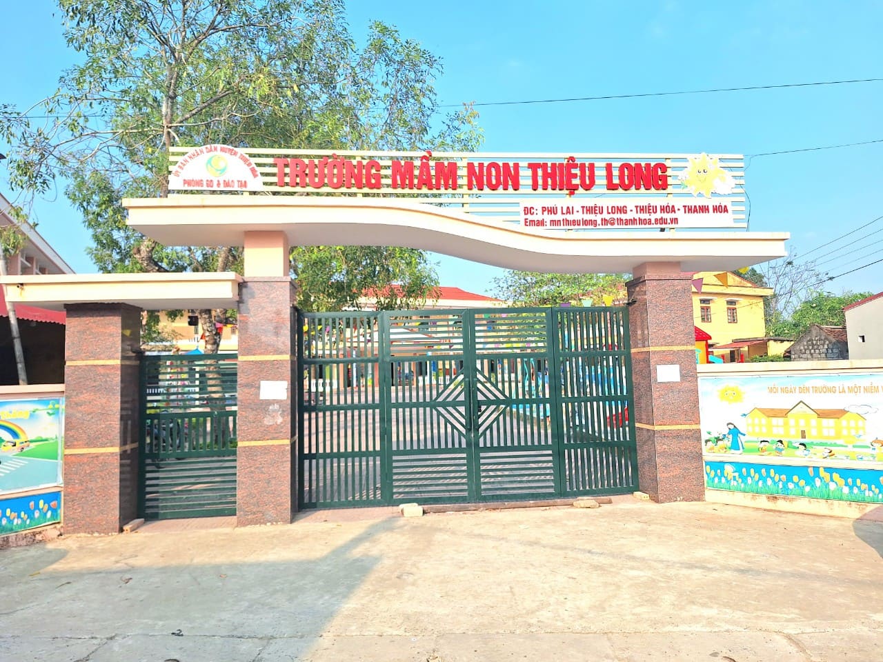 Mẫu cổng trường đẹp