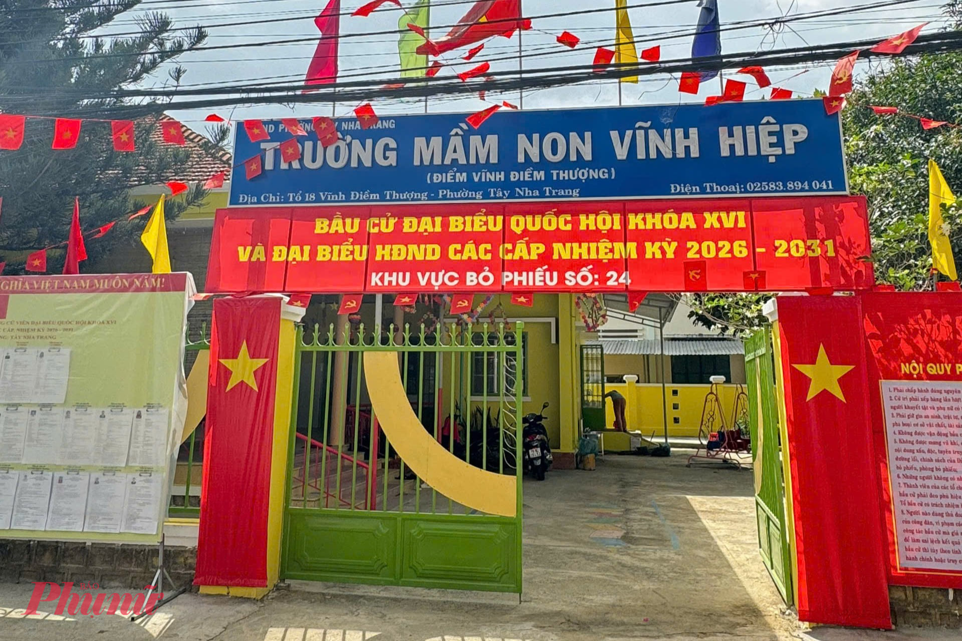 Cổng trường đẹp