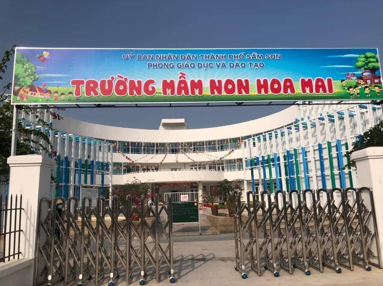 Cổng trường đẹp