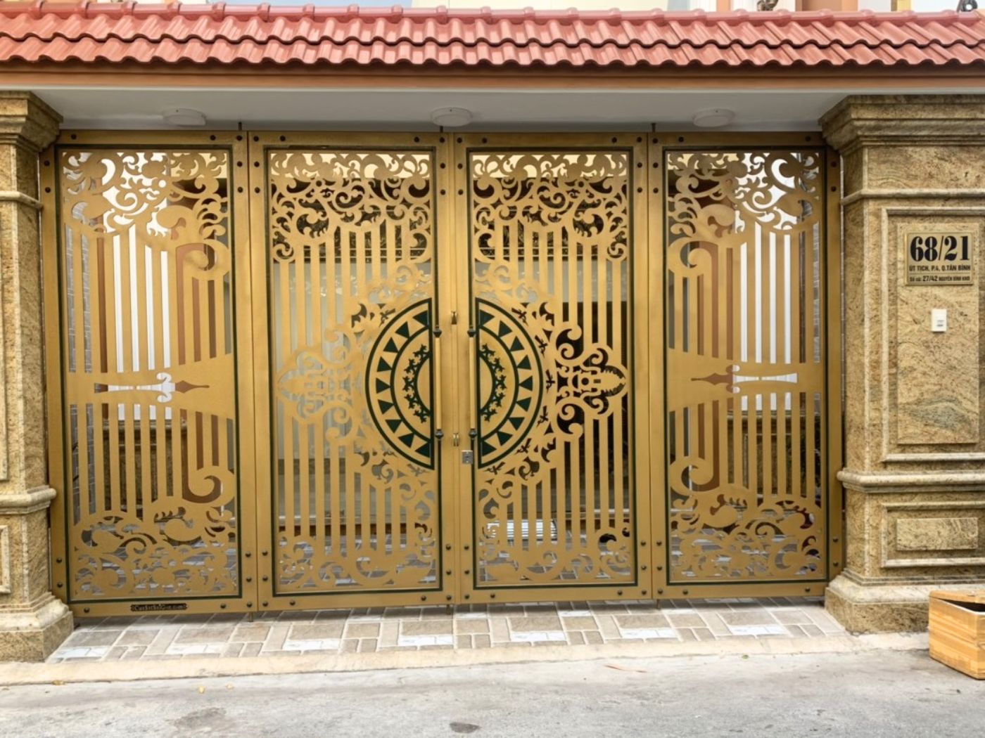 Mẫu cổng chính 4 cánh CNC