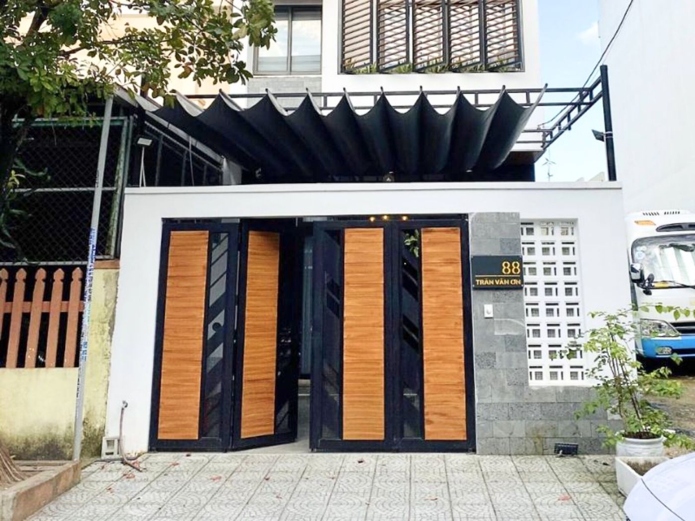 Mẫu cổng nhà ống đẹp