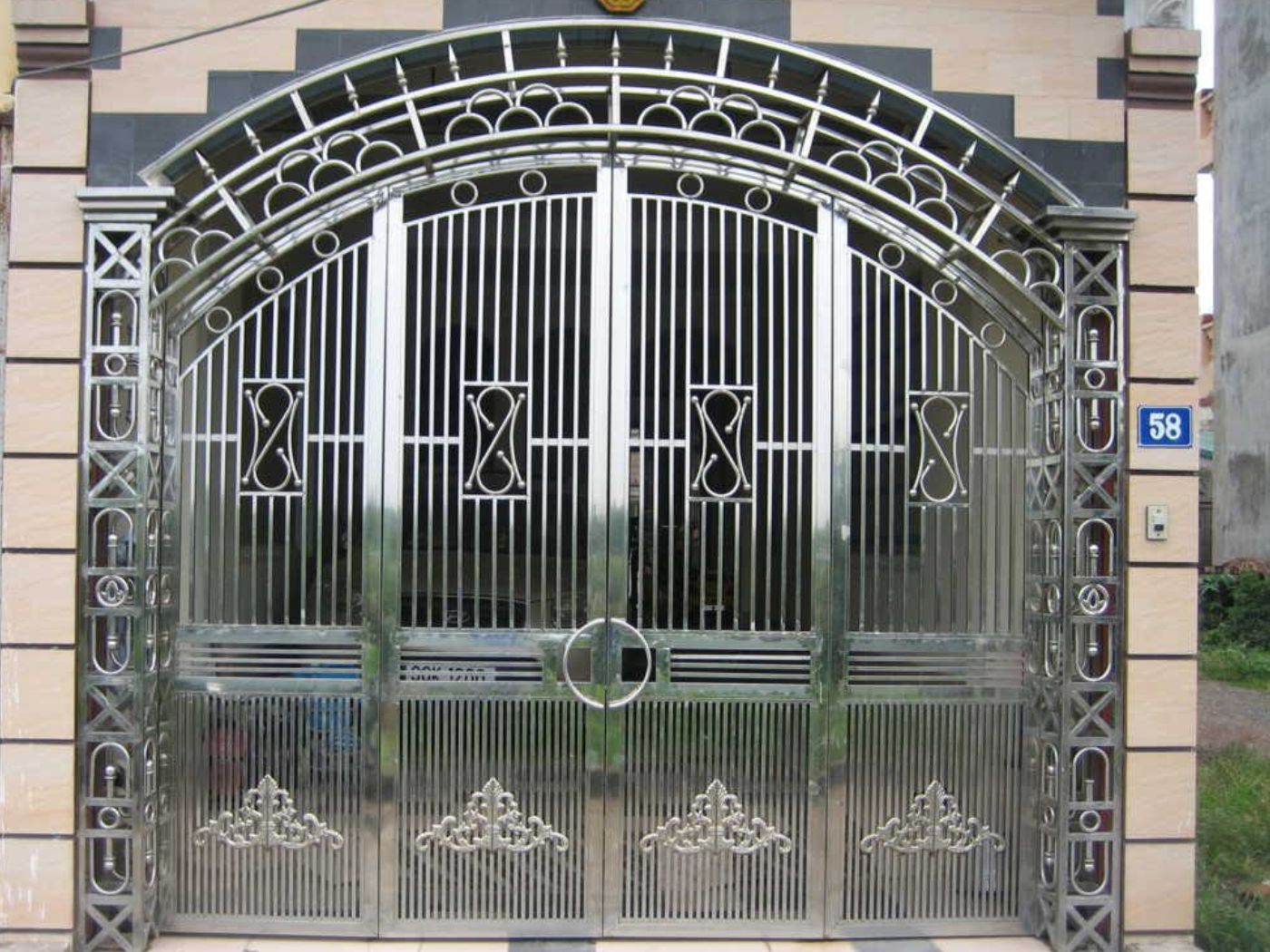 Mẫu cổng nhà ống đẹp