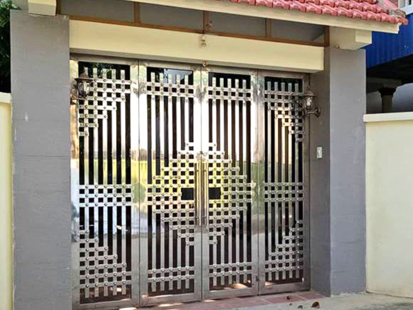 Mẫu cổng nhà ống đẹp