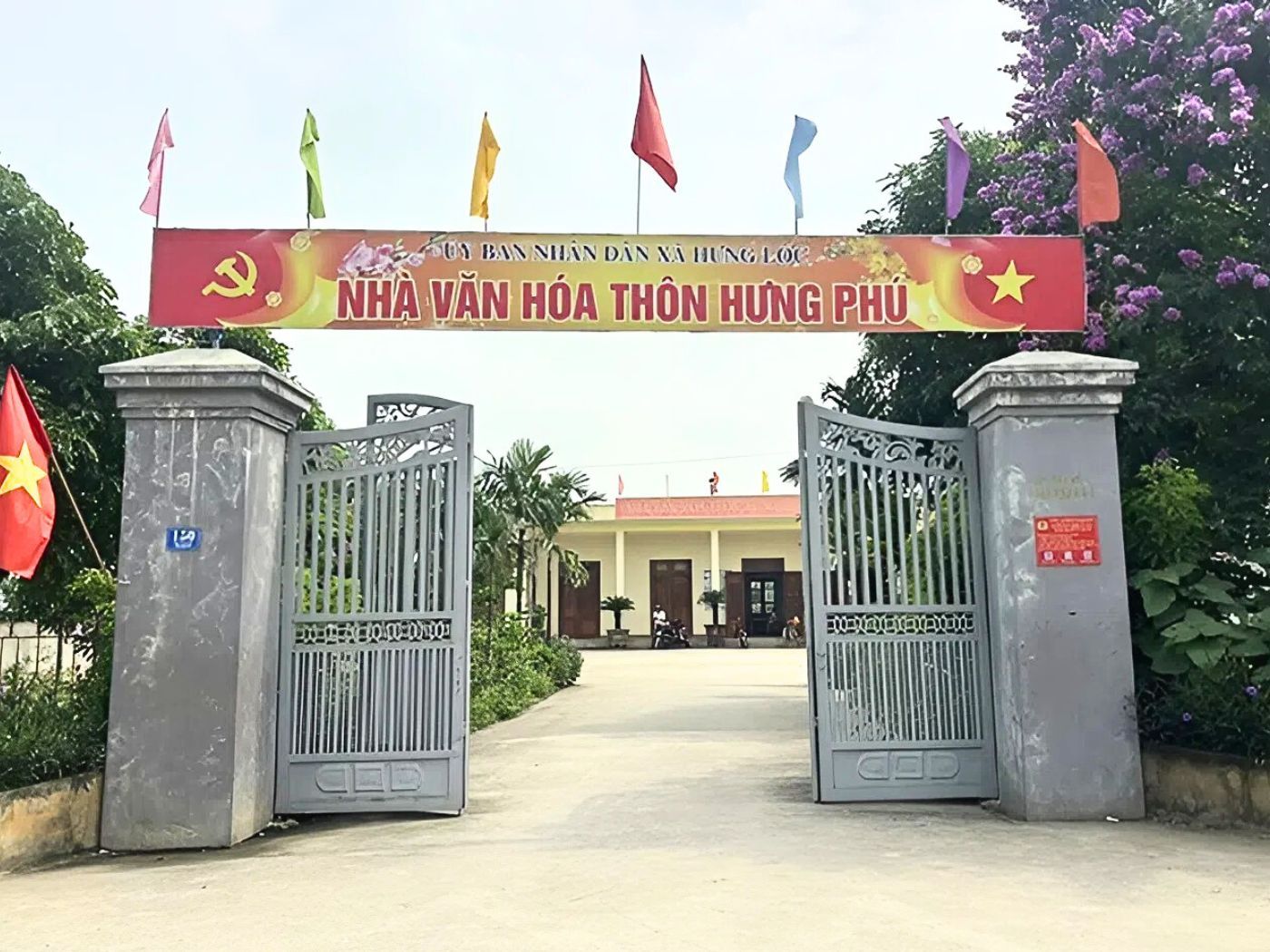 Mẫu cổng nhà văn hóa