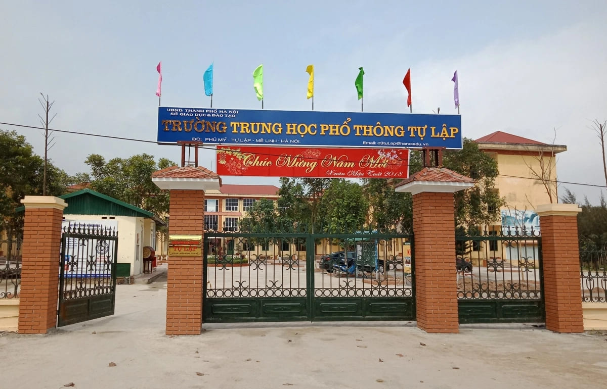 Mẫu cổng trường cấp 3 đẹp