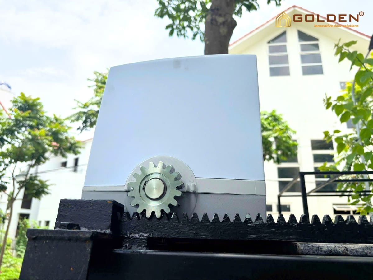 Nhông truyền động cổng trượt