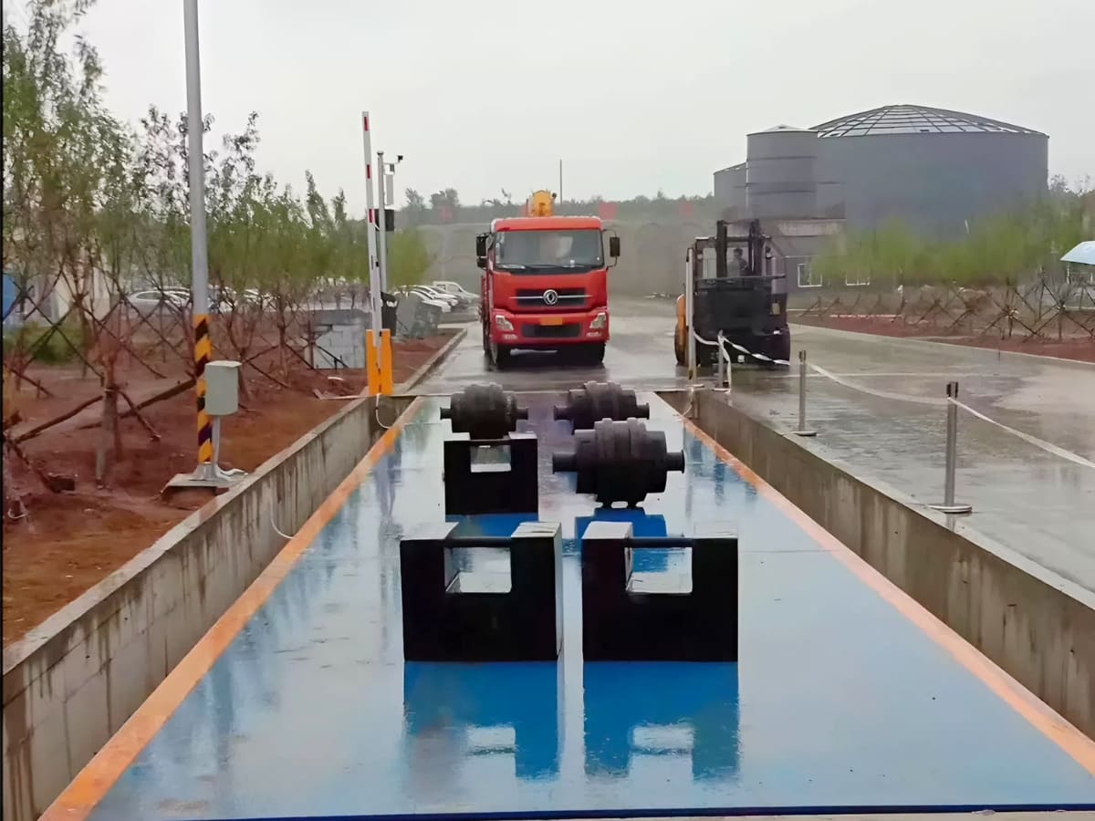 Lắp đặt barie kiểm soát trạm cân: Báo giá mới nhất 2026 1 Barie kiểm soát ra vào trạm cân