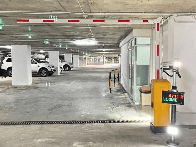 Giải pháp bãi giữ xe khách sạn thông minh