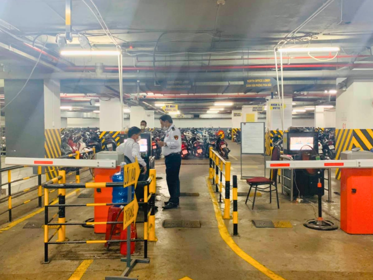 Giải pháp bãi giữ xe nhà máy thông minh