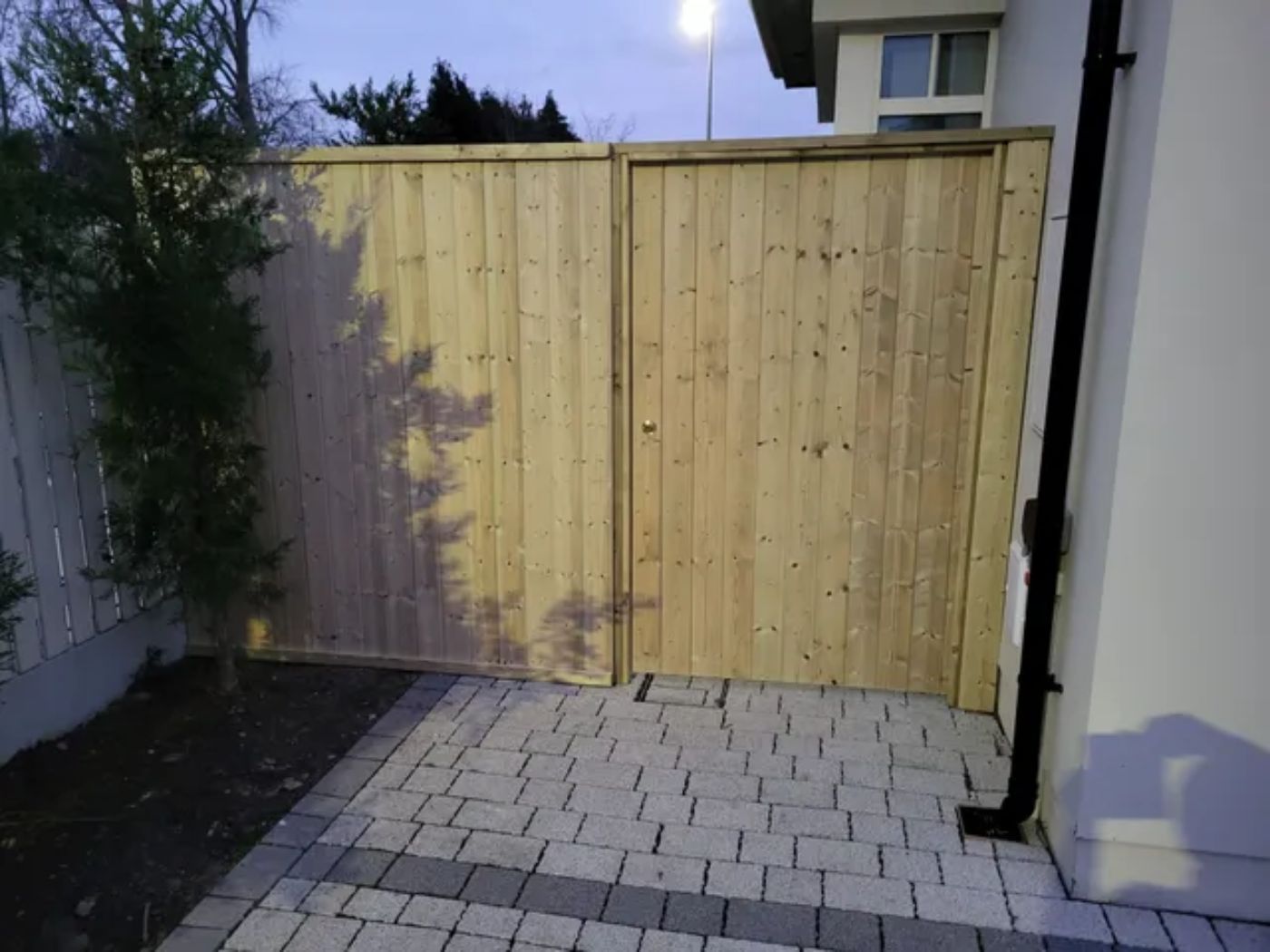 Mẫu cổng phụ đẹp