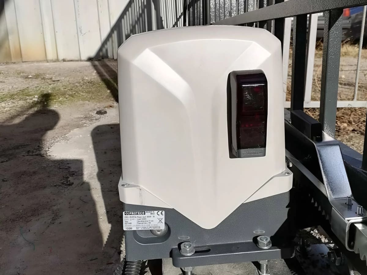 Cổng trượt tự động Proteco Mover 5
