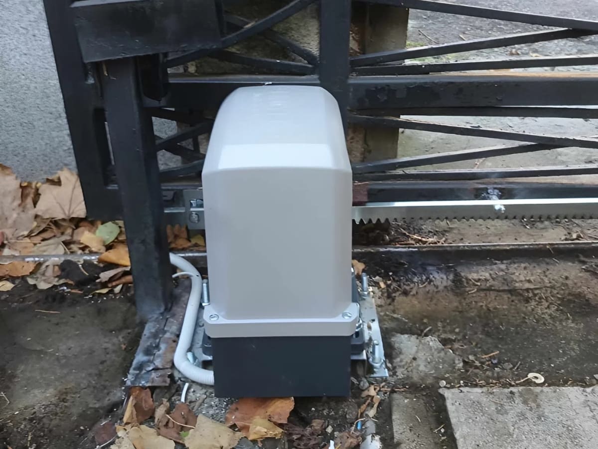 Cổng trượt tự động Proteco Mover 5