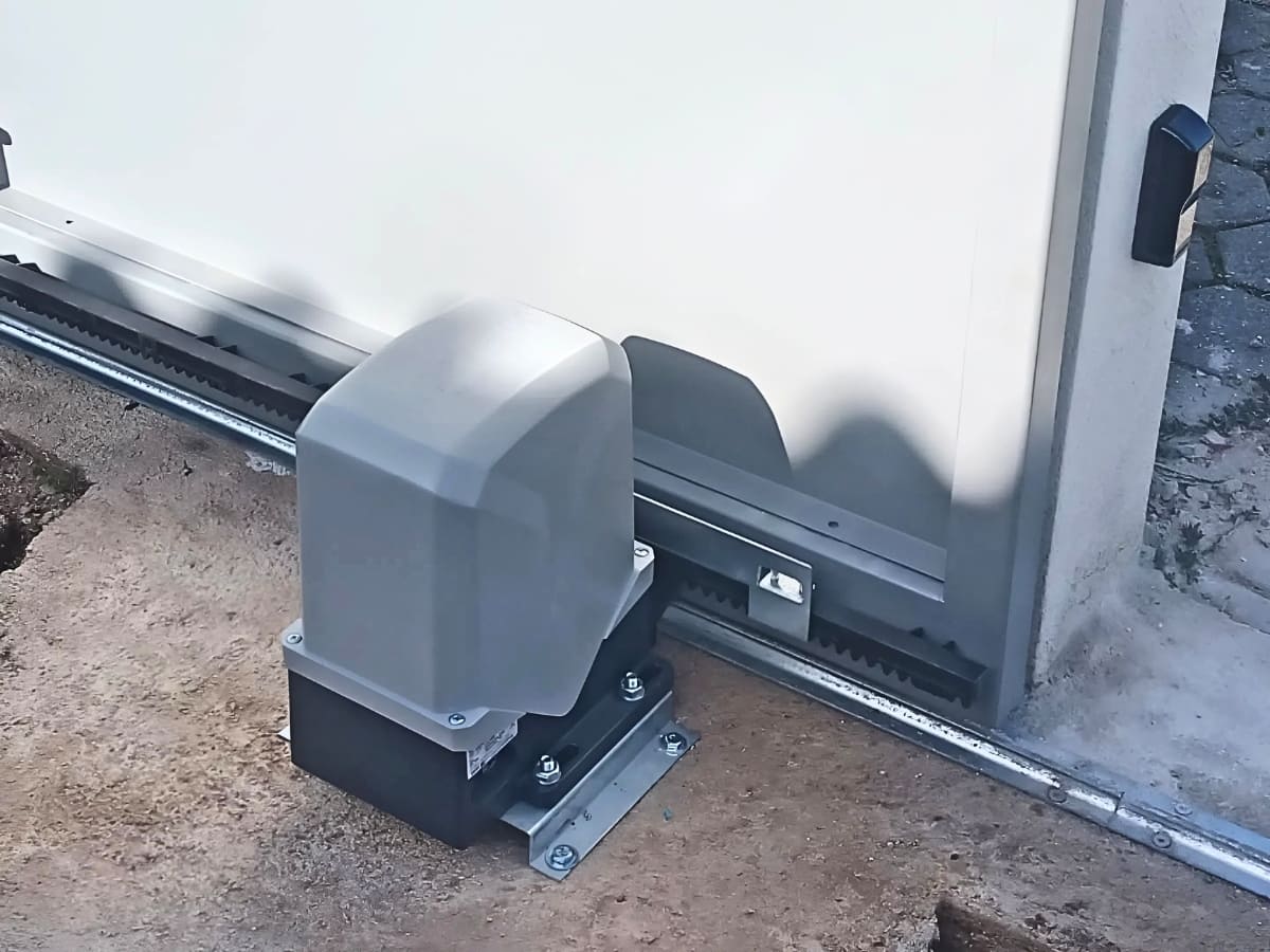 Cổng trượt tự động Proteco Mover 8