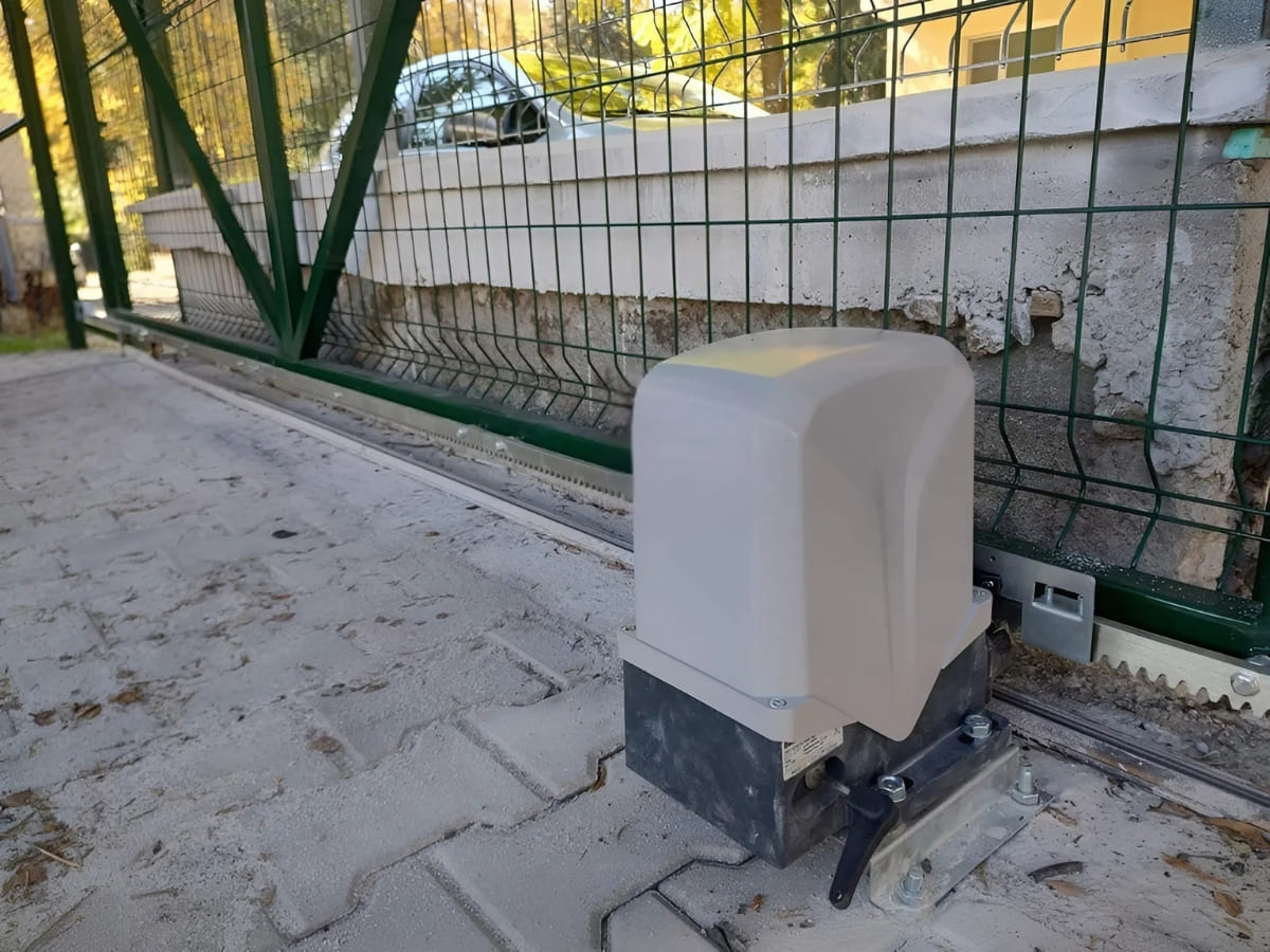 Cổng trượt tự động Proteco Mover 8