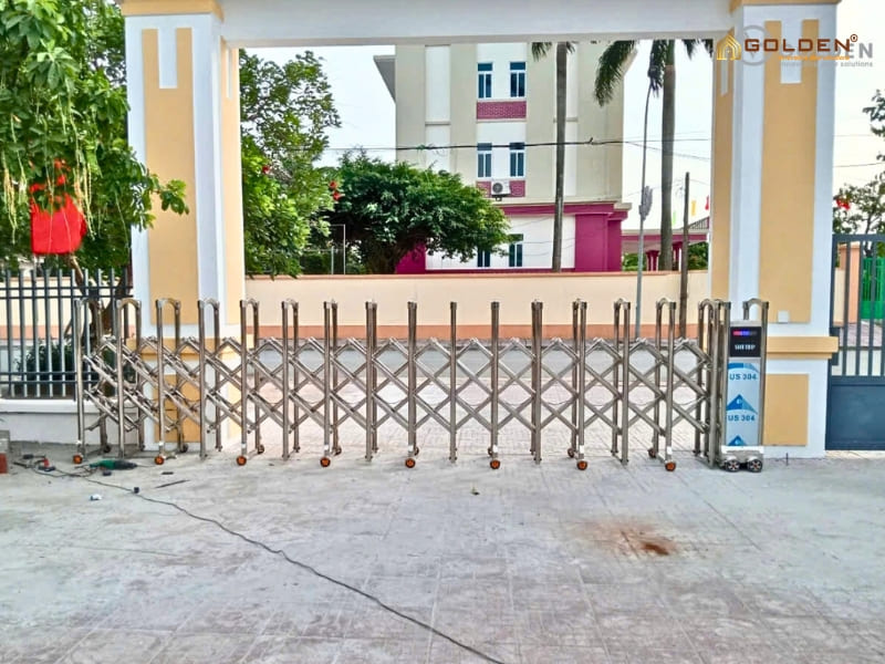 Bàn giao cổng xếp