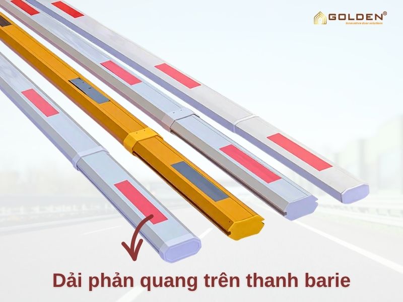 Dải phản quang trên thanh barie dùng để làm gì?