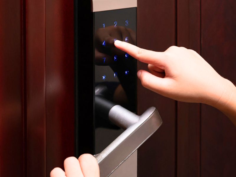 Cách sử dụng khóa cửa điện tử mở bằng mã số