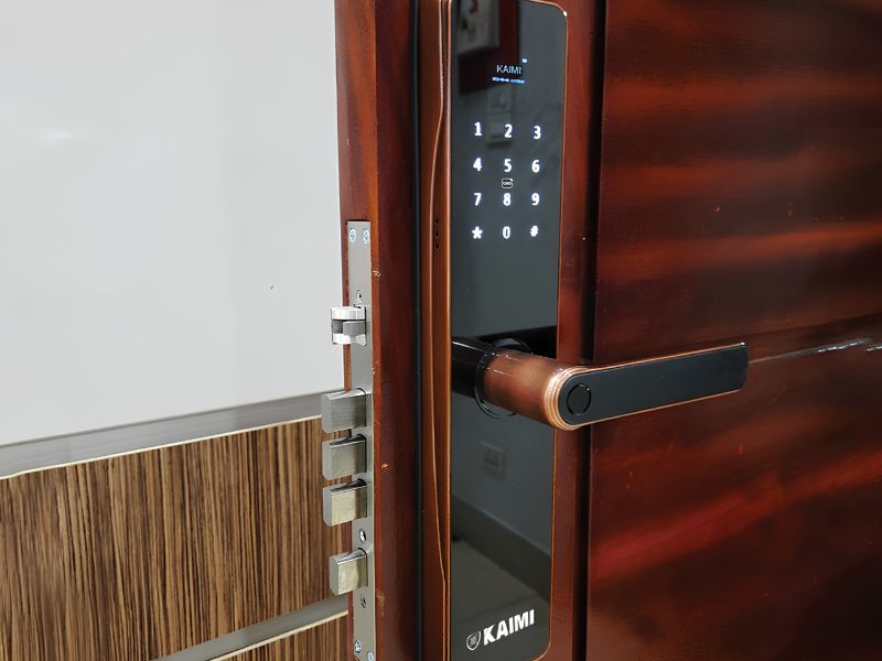 Nguyên lý hoạt động của khóa cửa điện tử 3 Nguyên lý hoạt động của khóa cửa điện tử