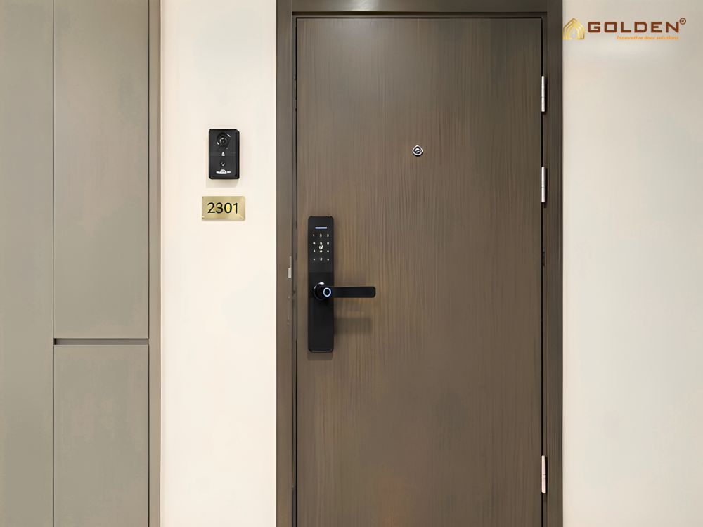 Top 10 mẫu khóa cửa điều khiển từ xa bằng điện thoại 5 Mẫu khóa cửa điều khiển bằng điện thoại F006